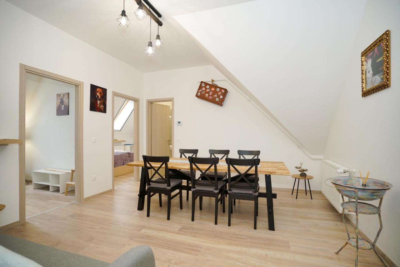 Koffer Apartman Егер Екстериор снимка